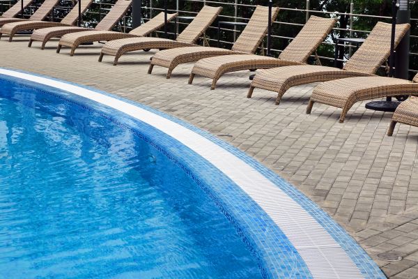 Cost of Poolside Hardscaping in San Rafael